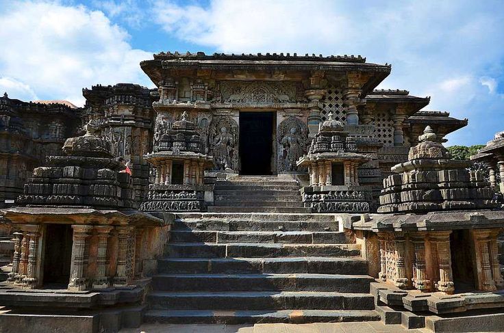 Hoysaleswara-Temple image